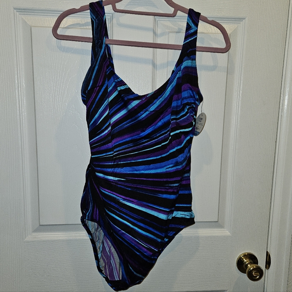 Croft And Barrow Womens Size 16 - Long Torso Swimsuit - New With Tag